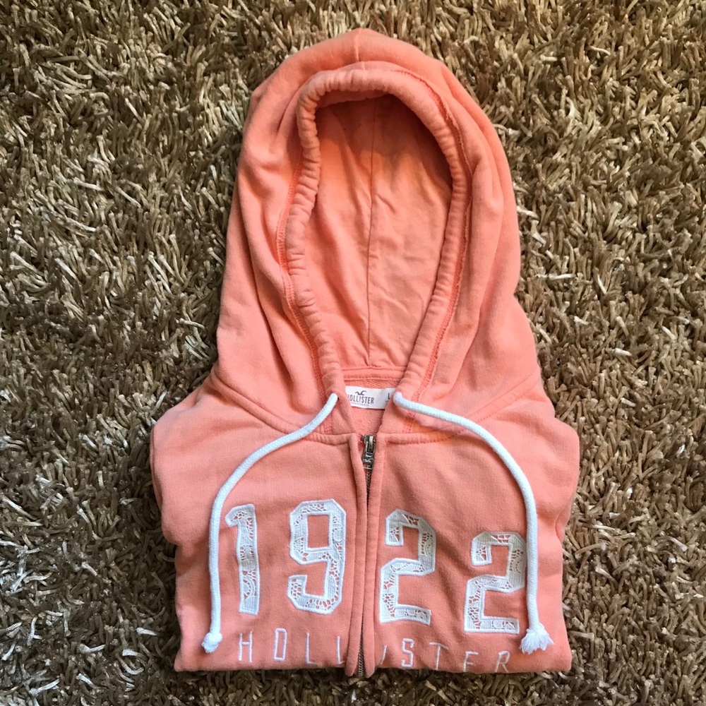 HOLLISTER orangey-peach hooded zip-up